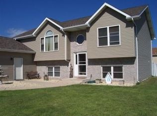 2741 Bear Paw Dr, Portage, IN 46368