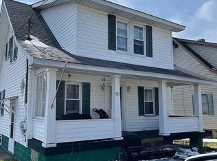 535 Lynn St, Central City, PA 15926