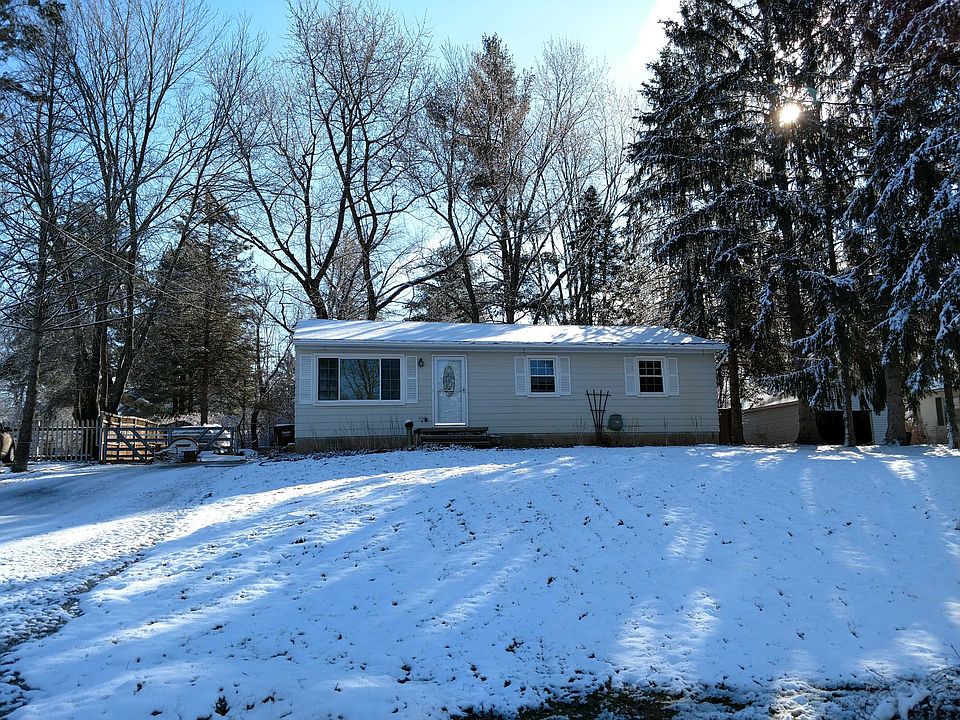 1st image of 15881 Elmira St