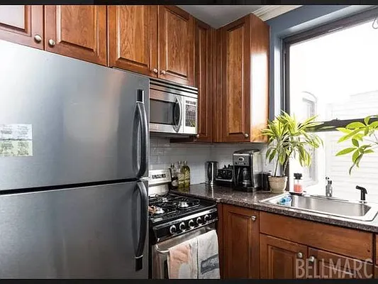 Rented by Bellmarc Realty | media 39