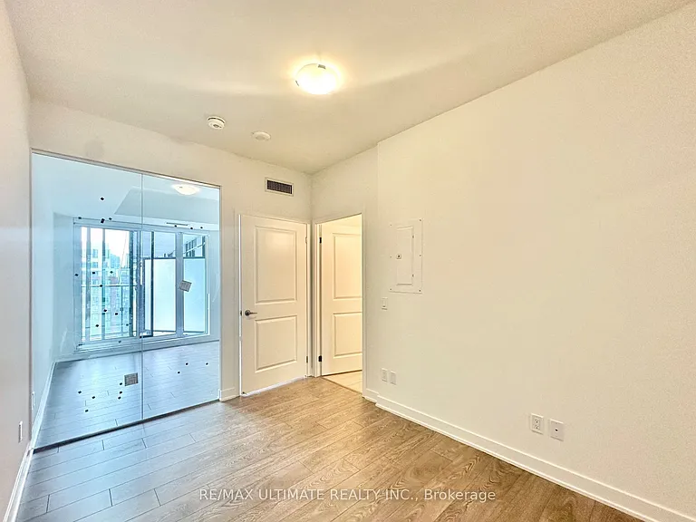 543 Richmond St W #1416 — Photo 5