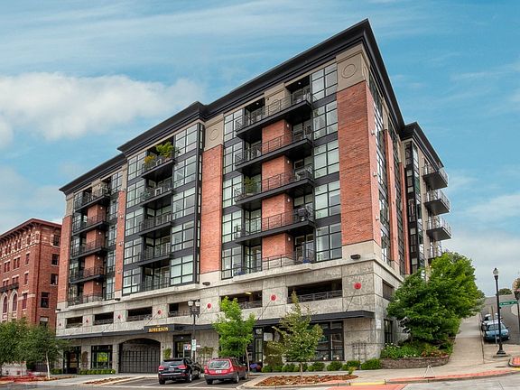 2nd image of 708 Market St Unit 807