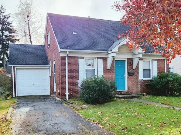 9 Forest Rd, Dumont Boro, NJ 07628