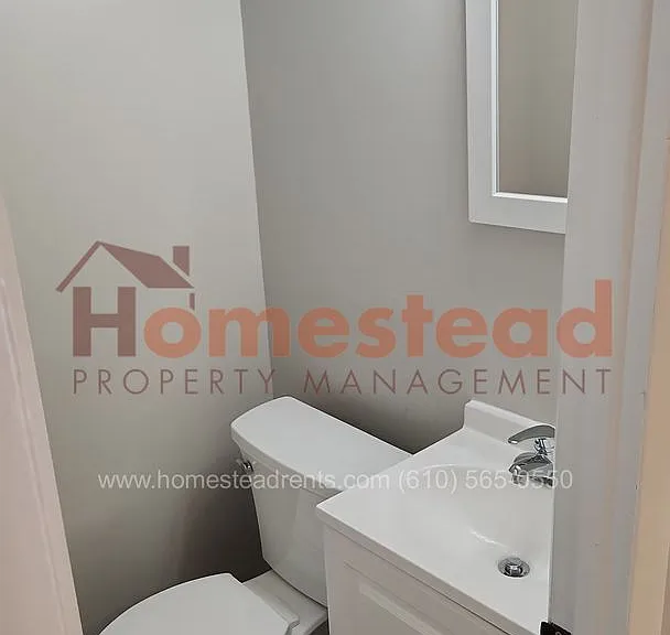 121 Long Ln — Photo 13