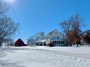 68377 380th St, Butterfield, MN 56120