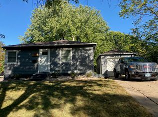 1000 S Tabbert Cir, Sioux Falls, SD 57103