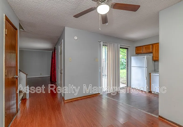 9124 Woodpark Ln NW #D — Photo 7