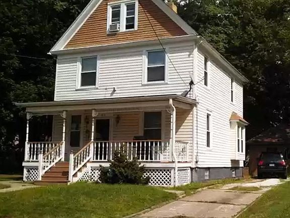 3rd image of 57 Charlotte St