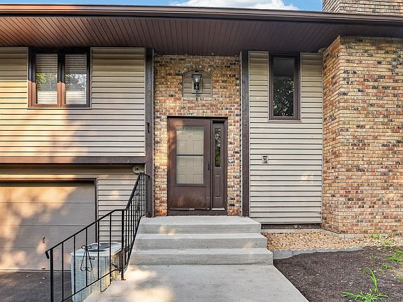 3rd image of 30167 Olinda Trl