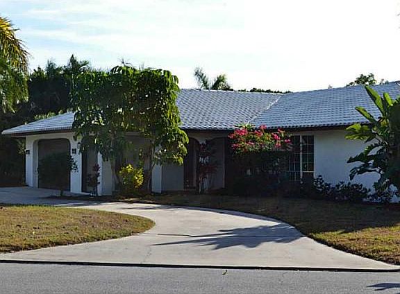 4th image of 400 Pheasant Dr