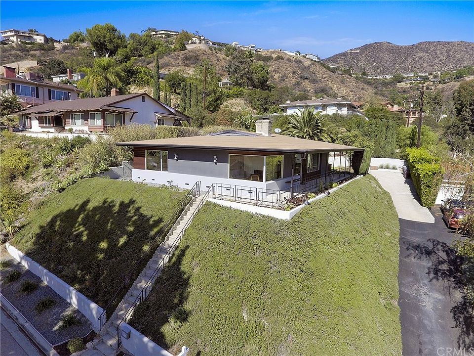 1st image of 415 Audraine Dr