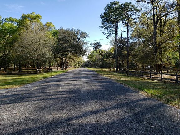 4th image of 2110 E Dale Cir