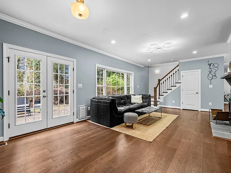 3803 Estel Rd — Photo 10