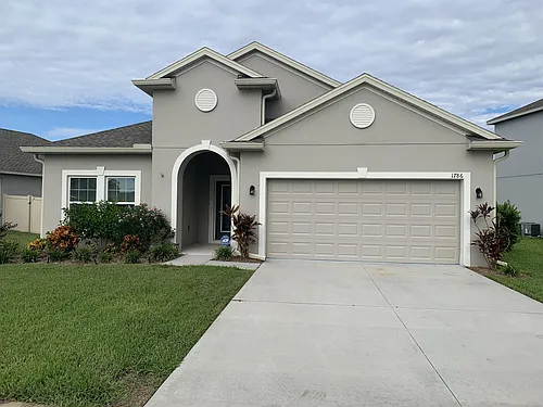 1786 Chatsworth Cir Photo 1