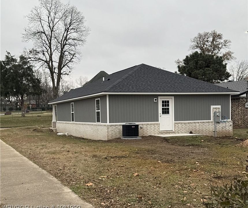 2nd image of 1931 N 13th St