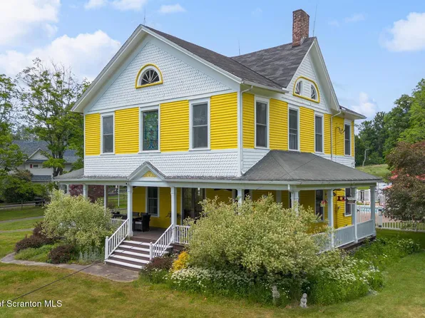 307 Lily Lake Rd, Dalton, PA 18414