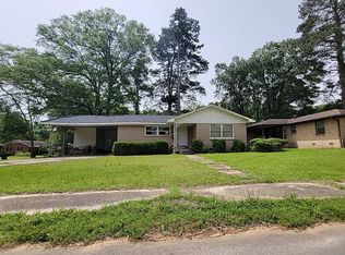 2023 E Monroe St, El Dorado, AR 71730