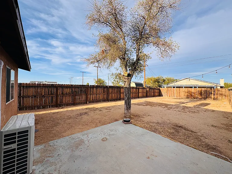21018 Victor Way #21018 — Photo 7
