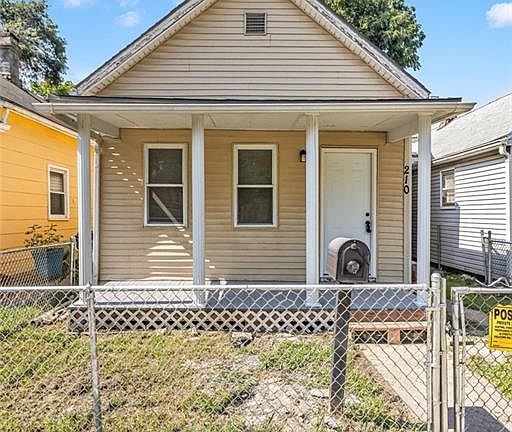 2nd image of 210 Osage St