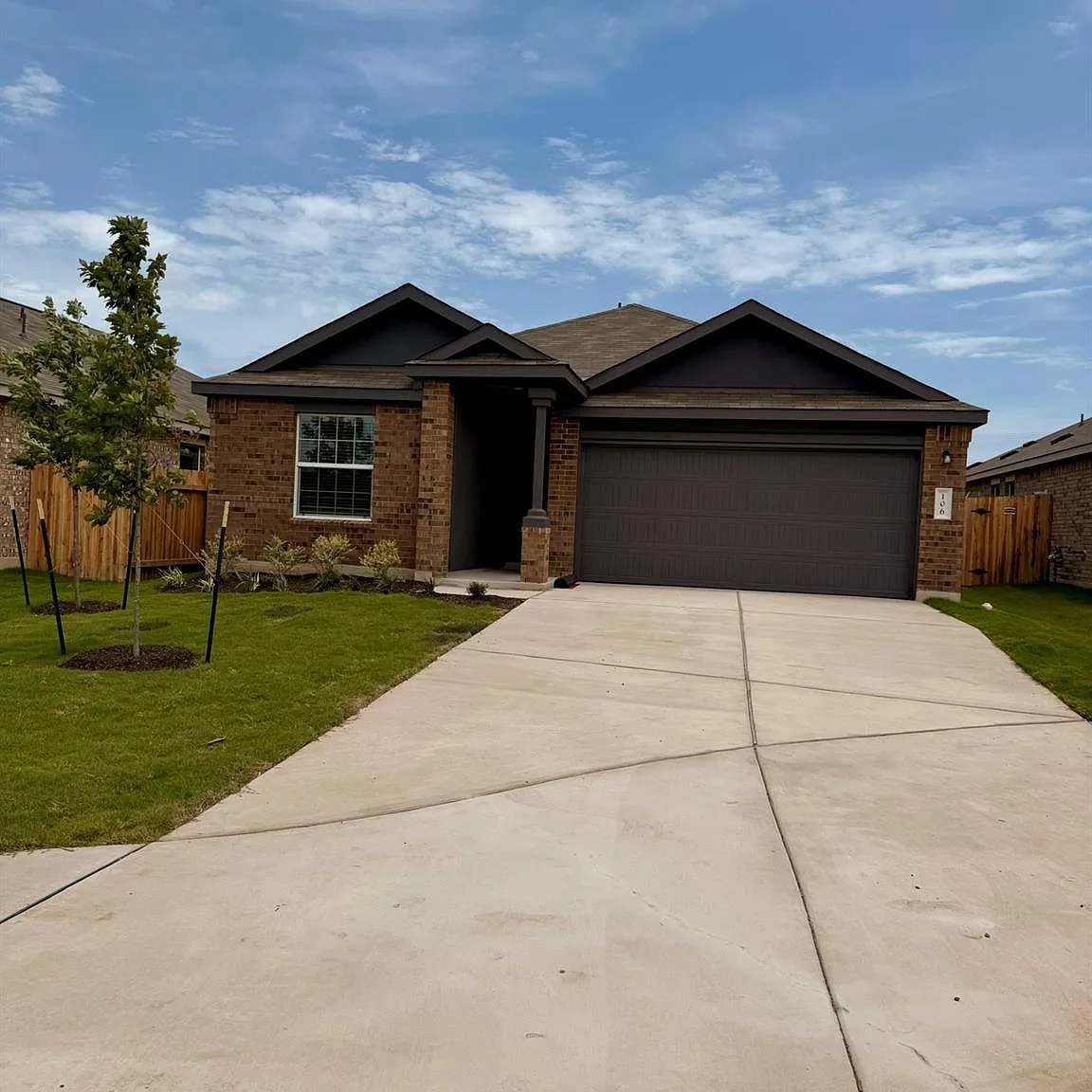 4 bed, 3.0 bath, 2022 sqft, $2,349 — Photo 1
