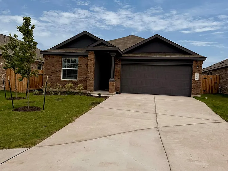 106 Camargue Dr — Photo 1