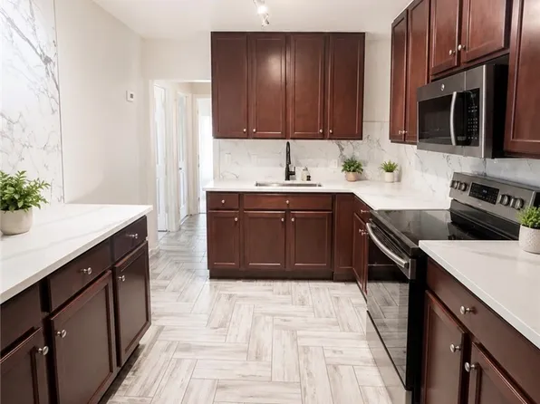 415 Fairfax Dr, Fort Myers, FL 33905