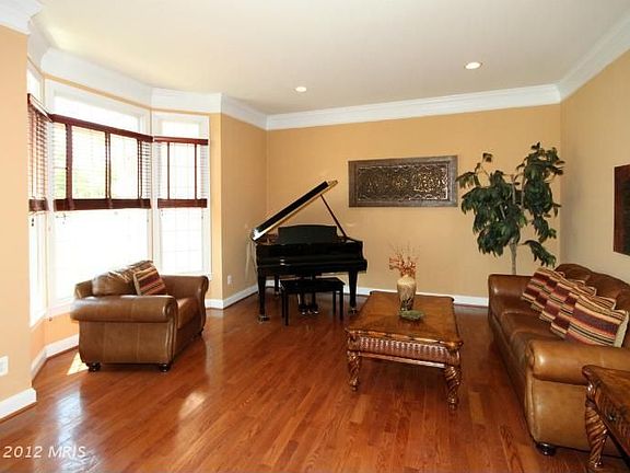 2nd image of 11268 Derosnec Dr