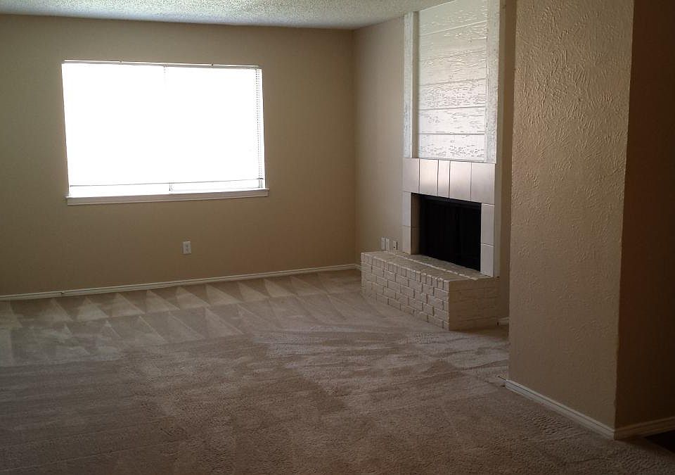 1st image of 1505 Tennis Dr APT 105