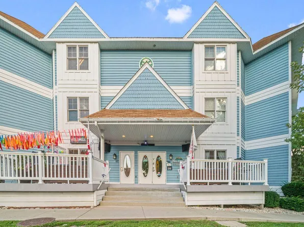 123 Center STREET #211, Lake Geneva, WI 53147
