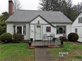 13 Carnation Ave, Ellenville, NY 12428