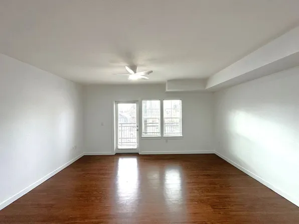Beaumont Village, 4429 NE Fremont St #315, Portland, OR 97213