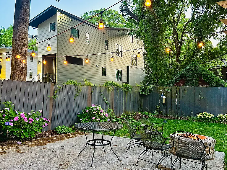 Backyard firepit