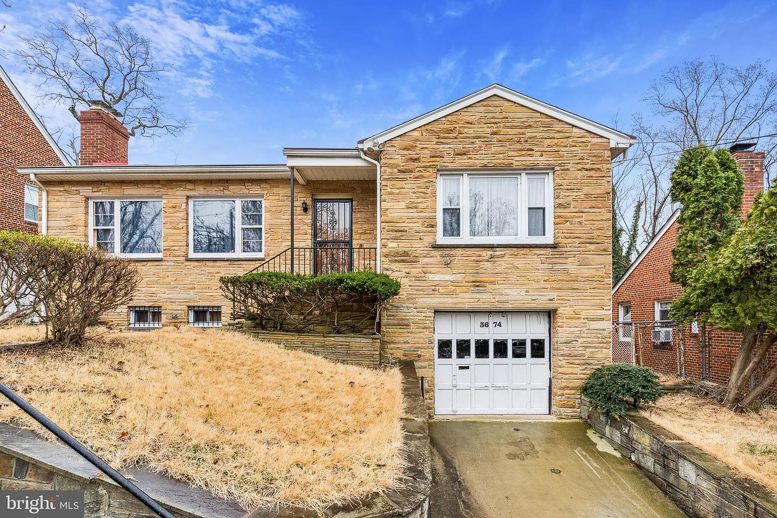 3674 Highwood Dr SE photo 1