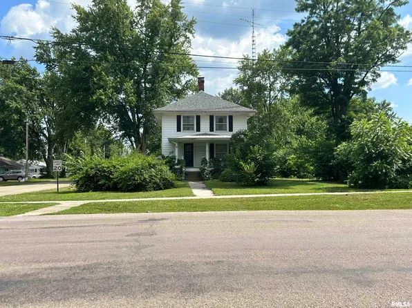301 W Greenwood Ave, South Jacksonville, IL 62650