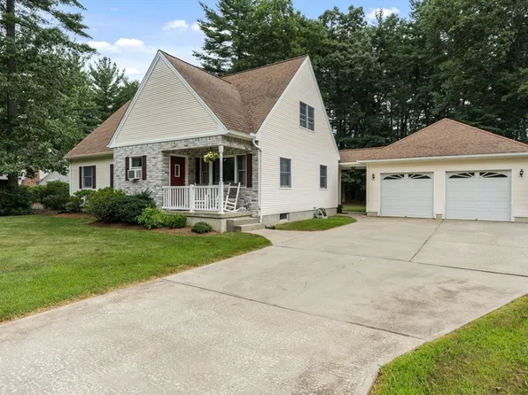 16 Pine Hill Rd, Easthampton, MA 01027