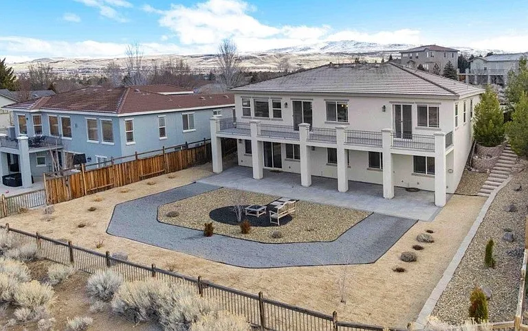 6141 Solstice Dr — Photo 34
