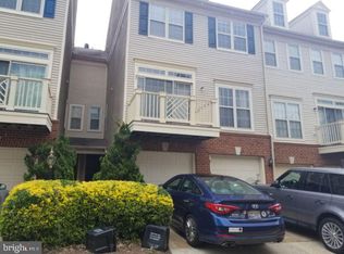 21184 Domain Ter, Sterling, VA 20165