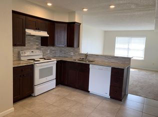 824 Saddlewood St #D, Gardner, KS 66030