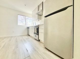 735 Silver Lake Blvd #A, Los Angeles, CA 90026