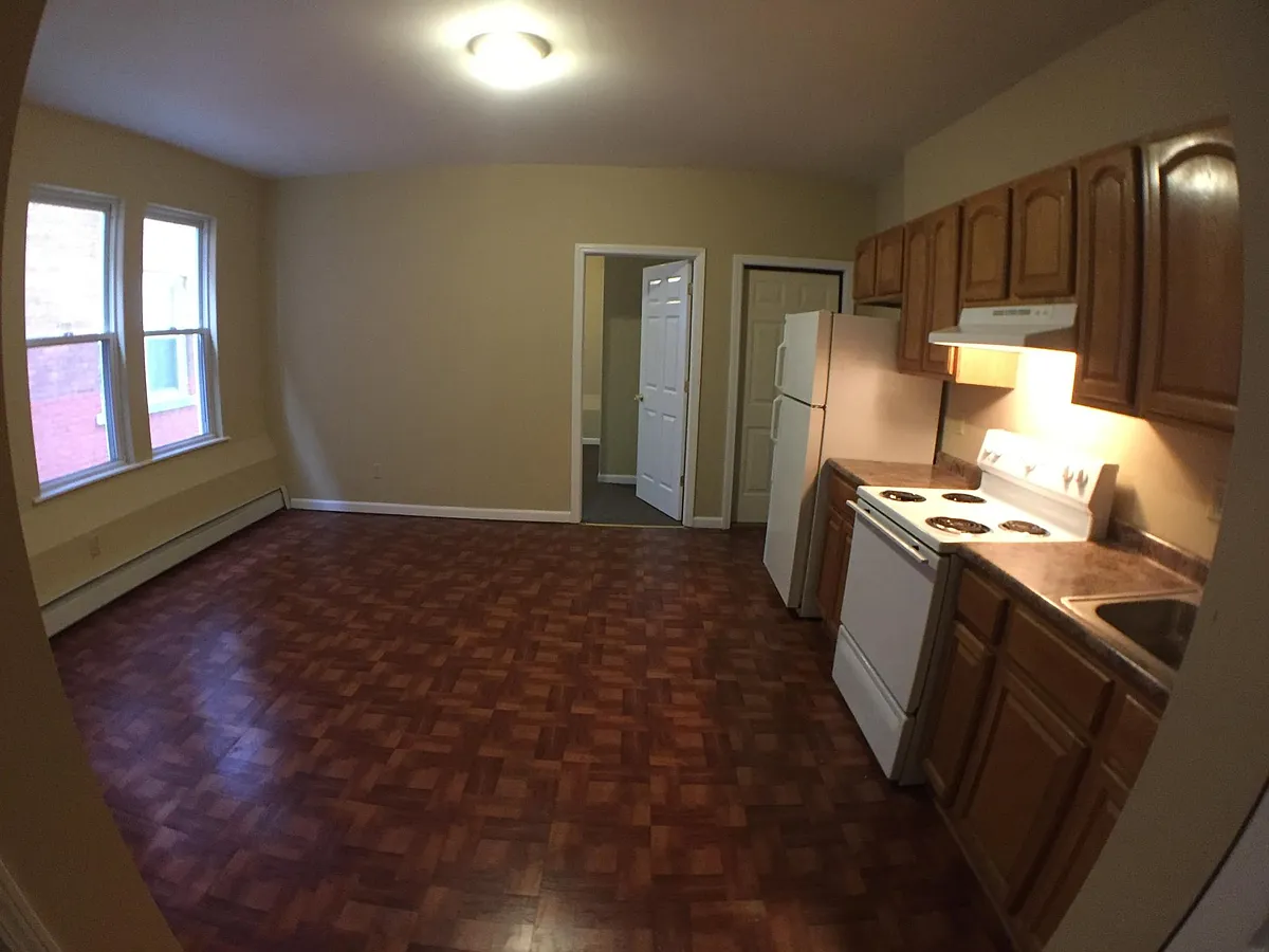 Building Photo - 154 Westland St #1W