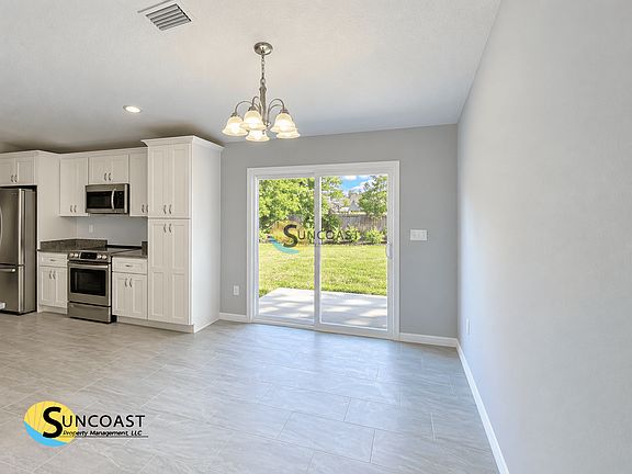 4th image of 3843 SW 150th Loop