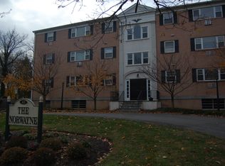 412 N Wayne Ave APT 106, Wayne, PA 19087