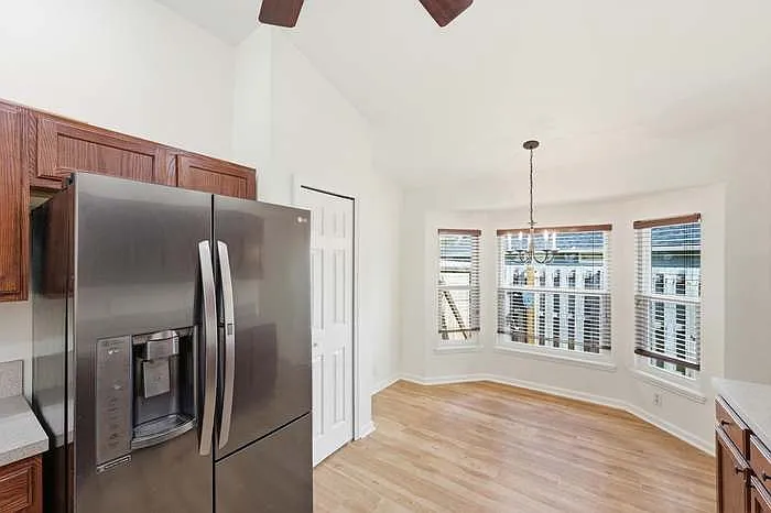 385 Whisper Ridge Dr — Photo 10
