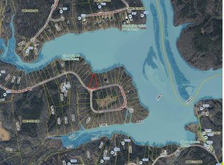 401 Terrapin Pointe Rd, Hodges, SC 29653