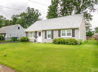 20 Parkerson Rd, Edison, NJ 08817