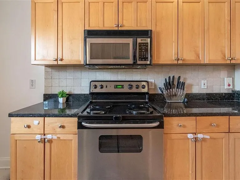24 Daniel St SE #8 — Photo 17