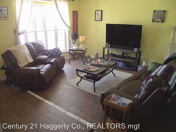 2nd image of 10432 Gaius Dr