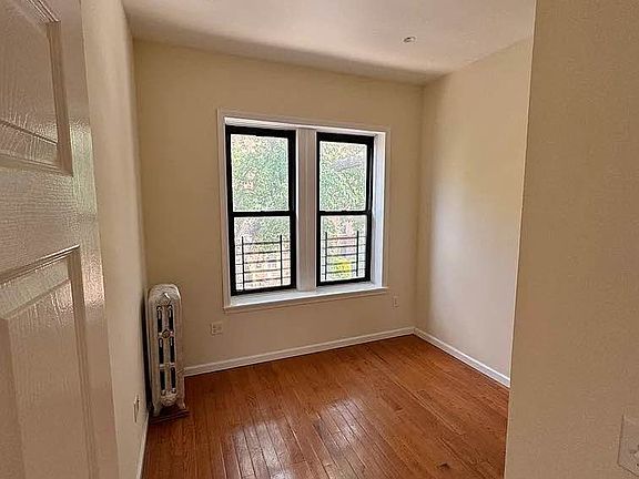 5th image of 326 Ovington Ave APT 3F