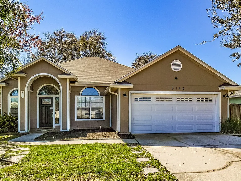 13146 Staffordshire Dr S — Photo 1
