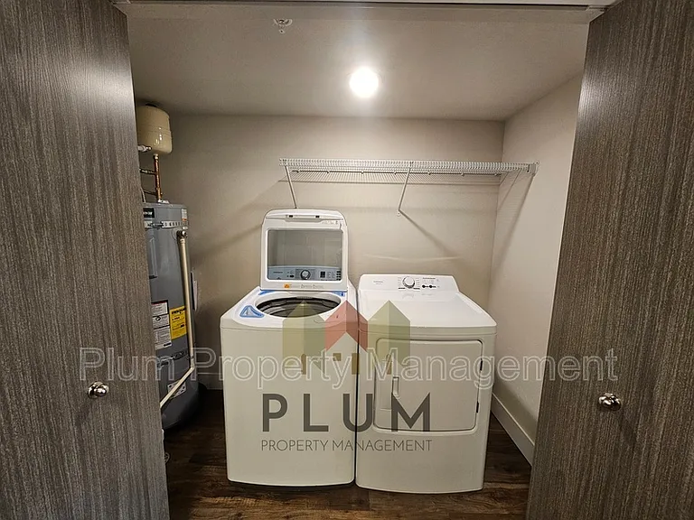 425 Michigan Ave #207 — Photo 15